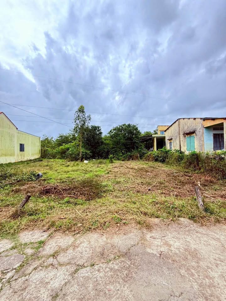 Đất nền Điện Ngọc 90m² giá 1.8 tỷ - Tiềm năng tăng giá vượt trội!