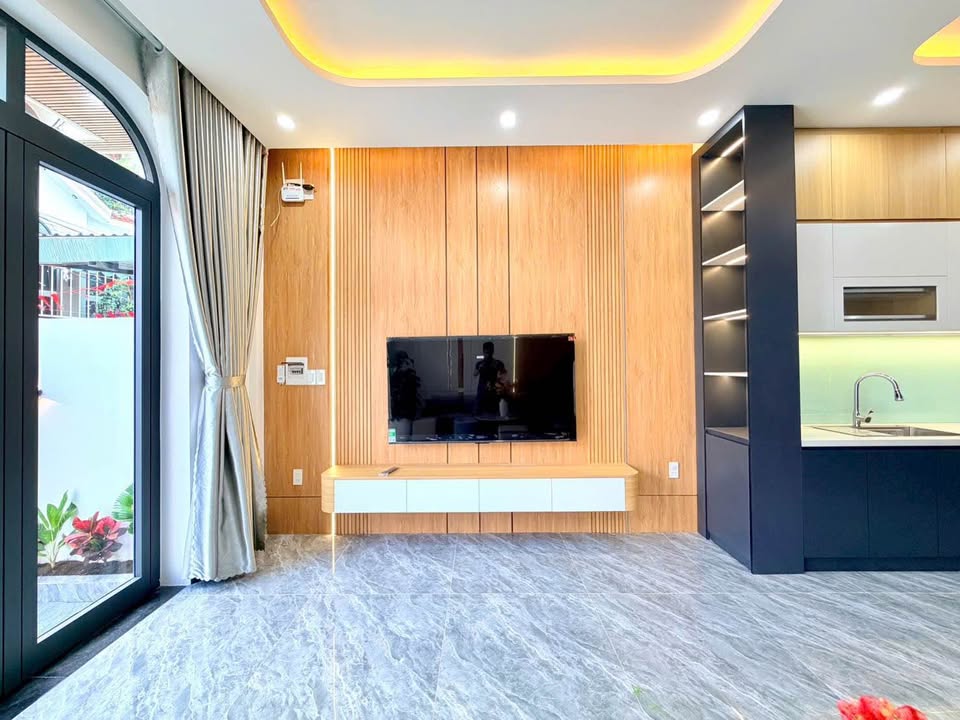 Nhà 70m² Tôn Đức Thắng, Tam Kỳ - Kiệt Ô Tô, Sát ĐH Sư Phạm, Giá 5 Tỷ