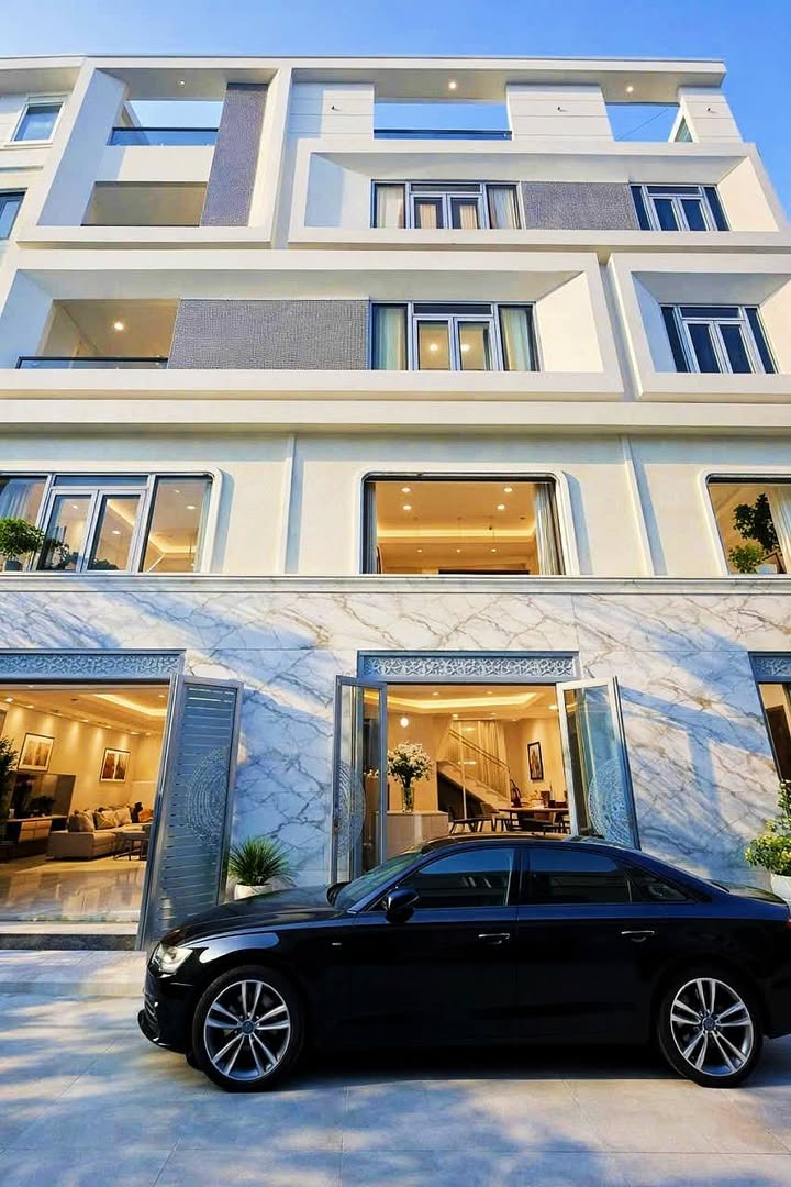 Nhà phố Quận Bình Tân 114m² giá 10.5 tỷ - Mặt tiền kinh doanh đắc địa!