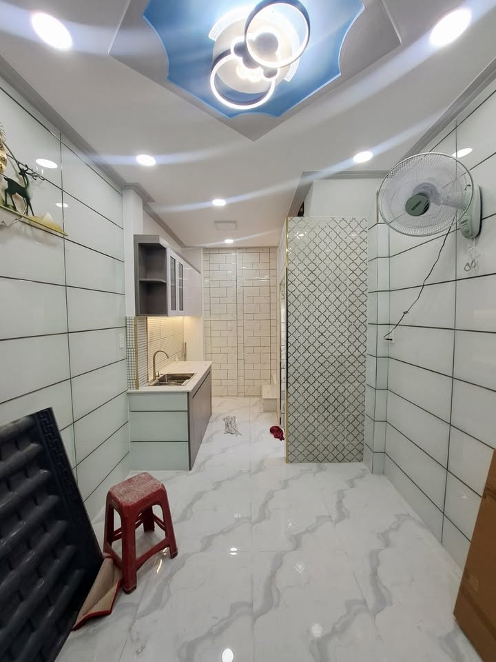 Nhà nhỏ xinh 15m² Cầu Hậu Giang Q6, 3 tầng đúc - 2.28 tỷ