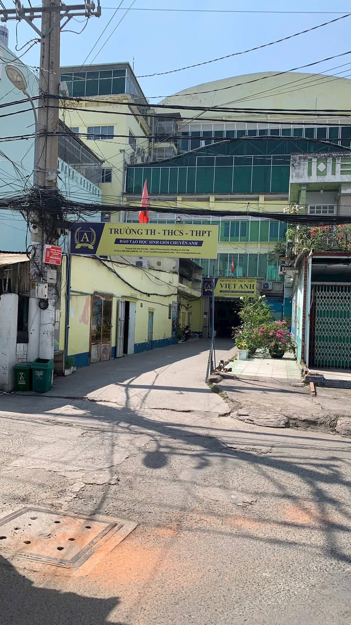 Nhà Nguyên Căn Nguyễn Tư Giản Gò Vấp 9.5 Triệu - Ô tô vào tận nhà!