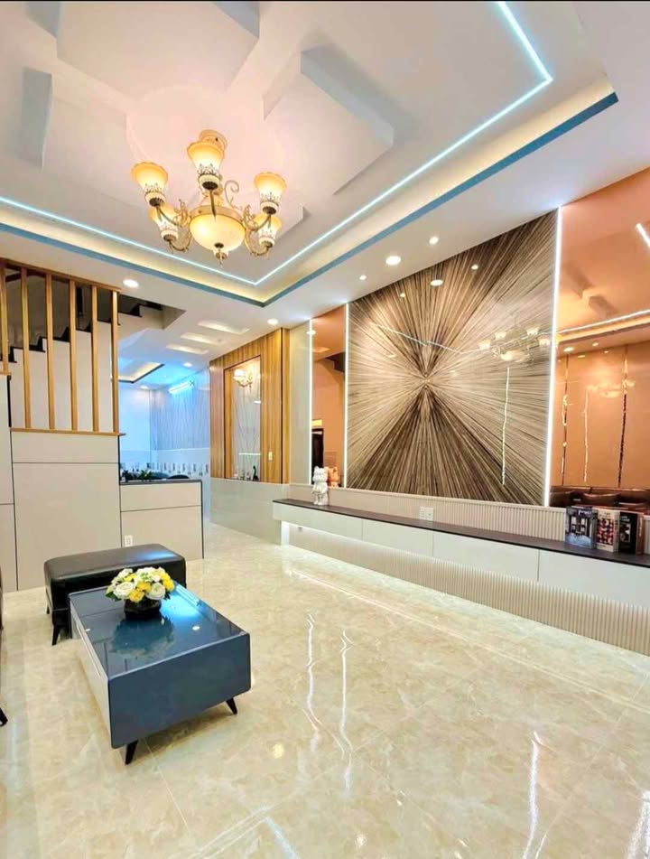 Nhà phố Đường Tên Lửa, Bình Tân 95m² - Mặt tiền kinh doanh đắc địa!