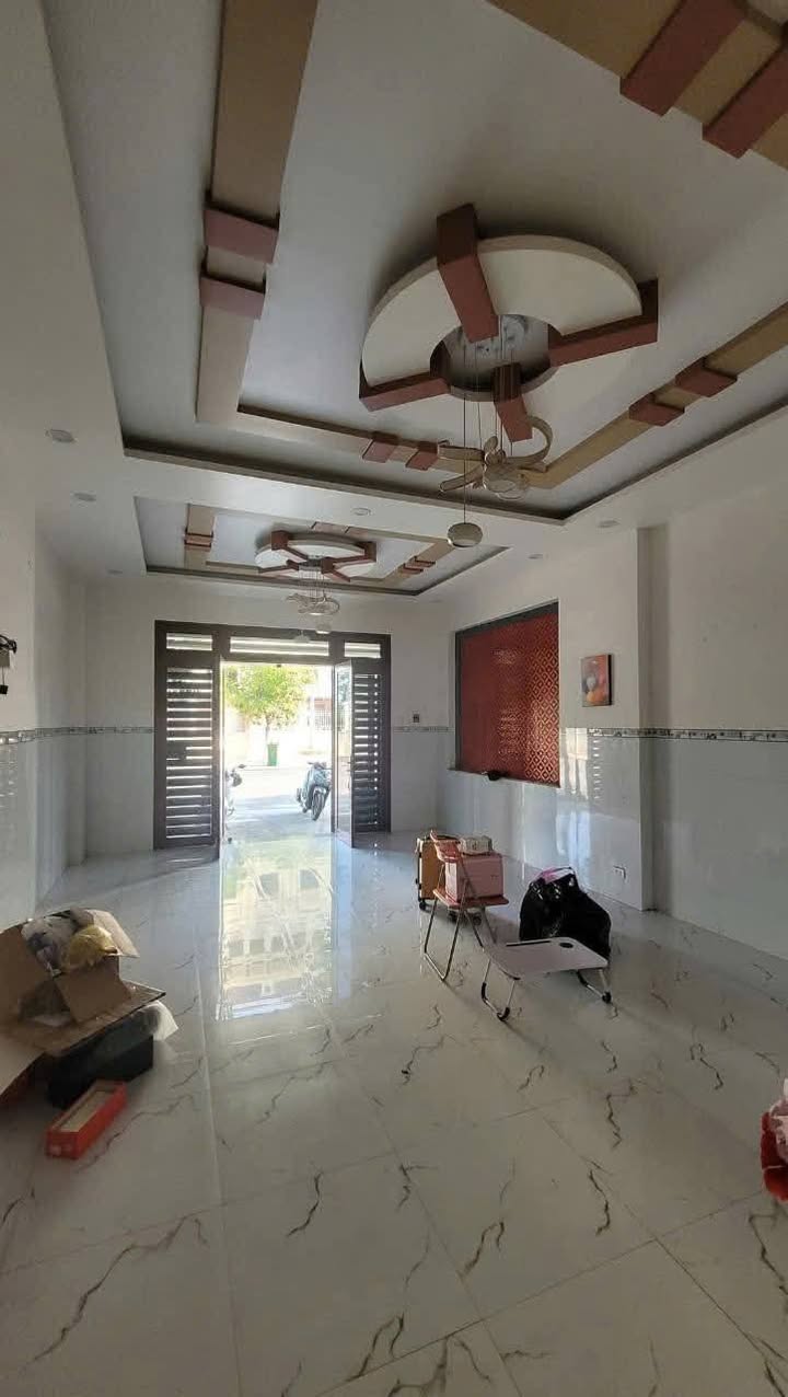 Cho thuê nhà 100m² đường Võ Văn Kiệt, Phan Thiết - Sẵn ở ngay