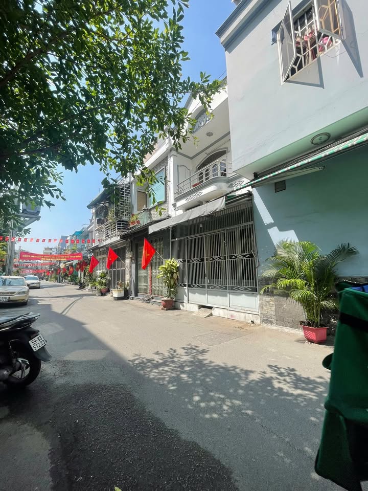Nhà 2 Tầng Hẻm Xe Hơi 8m Huỳnh Văn Nghệ, Gò Vấp - 32m² Giá 4.4 Tỷ
