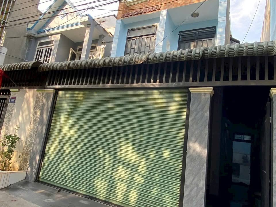 Nhà 1 Trệt 1 Lầu Mới Hẻm Xe Tải Dĩ An - 7.5 Triệu/Tháng