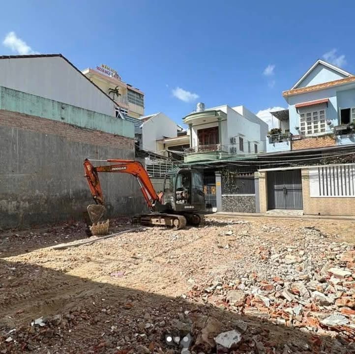 Đất Vĩnh Hải Nha Trang - Sổ hồng riêng, 50m² - Gần Chợ & Biển Hòn Chồng