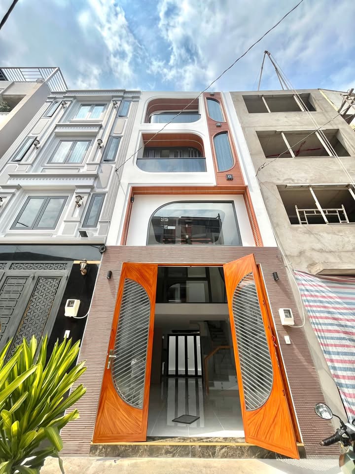 Nhà 5 Tầng Lê Quang Định, Bình Thạnh - 56m², Gara Oto, Sổ Hồng Sẵn Sàng