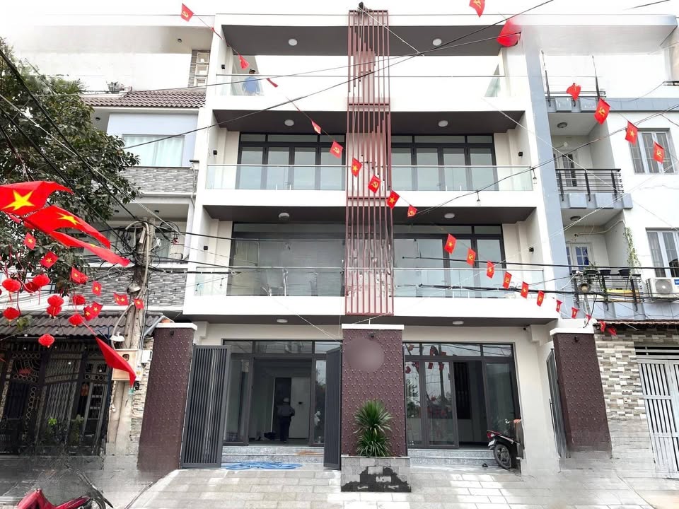 Cho thuê nhà mặt tiền Đường 2, Quận 8 - 200m², 38 triệu/tháng