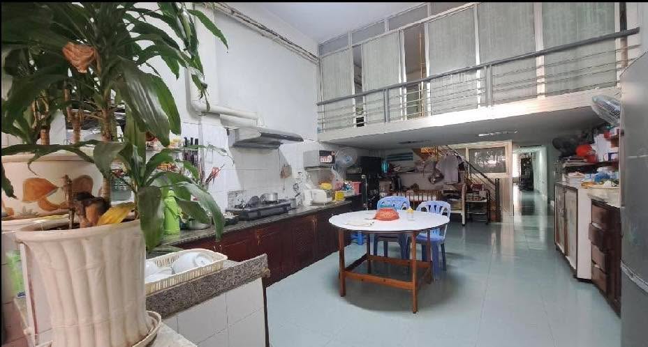 Bán căn hộ Lý Thường Kiệt Tân Bình 105m² - 3.7 tỷ - Sổ hồng chính chủ