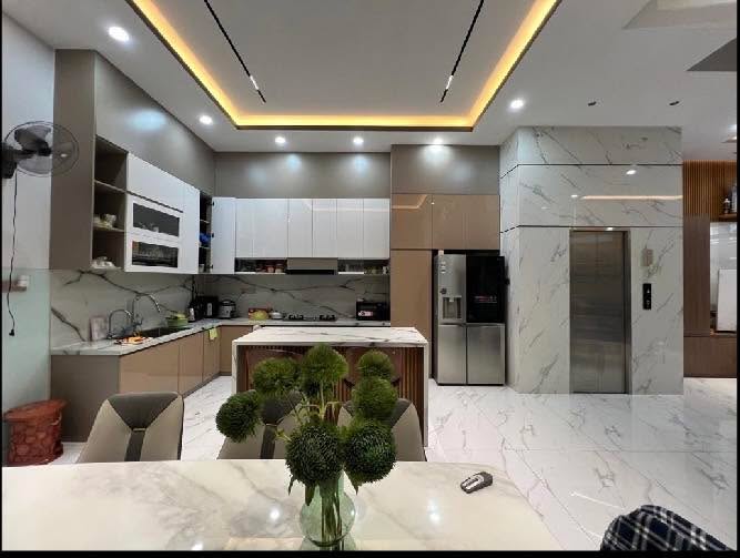 Nhà phố Tân Phú 97m² - Vị trí đắc địa, Thang máy hiện đại!