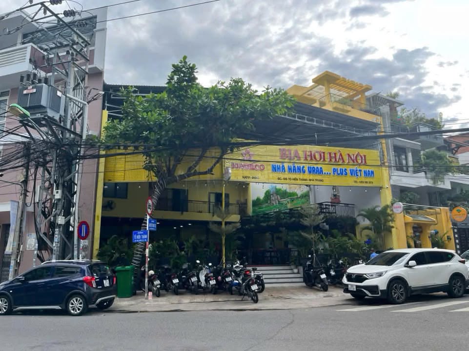 Nhà Góc 2 Mặt Tiền Nguyễn Trung Trực, Nha Trang - 300m² Kinh Doanh Đắc Lợi