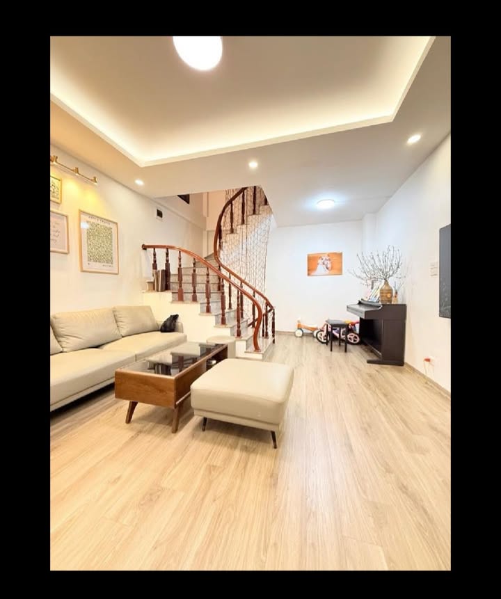 Nhà Phố Minh Khai 50m² 5 Tầng Sổ Đỏ - Giá 5.99 Tỷ