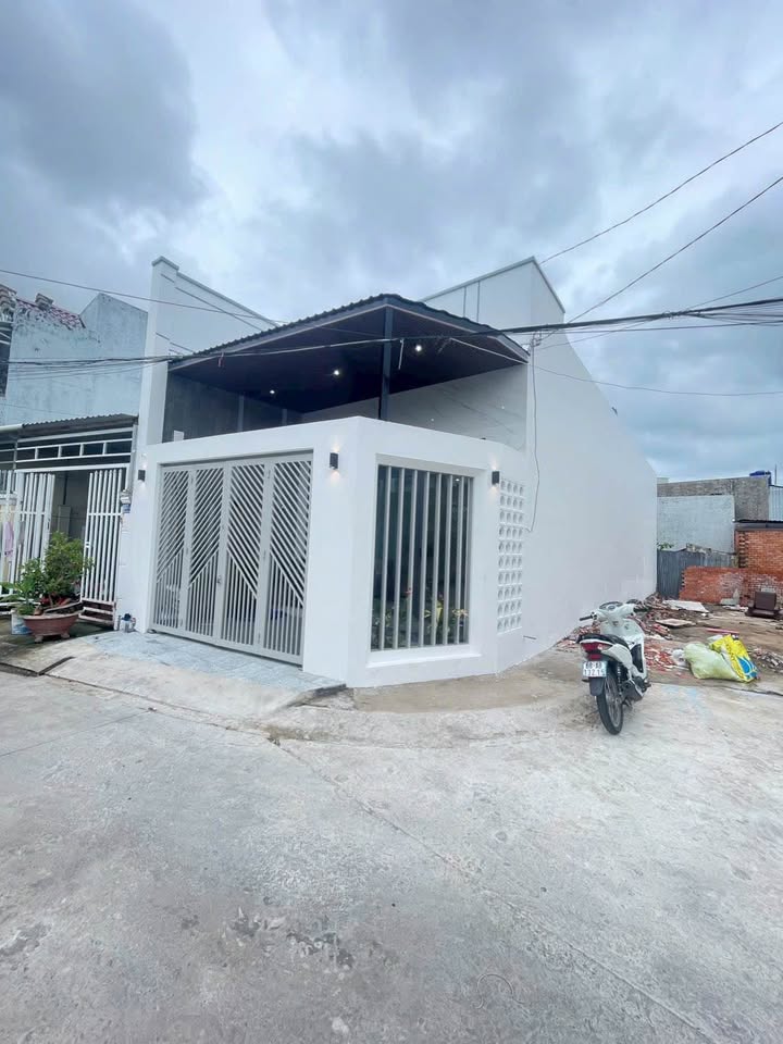 Nhà Mặt Tiền Sương Nguyệt Anh Rạch Giá 93m² - Mặt tiền kinh doanh đắc địa!