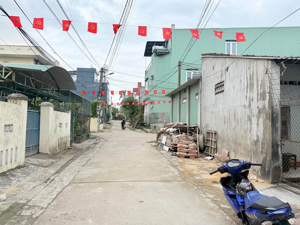 Nhà Phường Bùi Thị Xuân, Quy Nhơn 42m² - Sổ Hồng Chính Chủ, Oto Vào Nhà