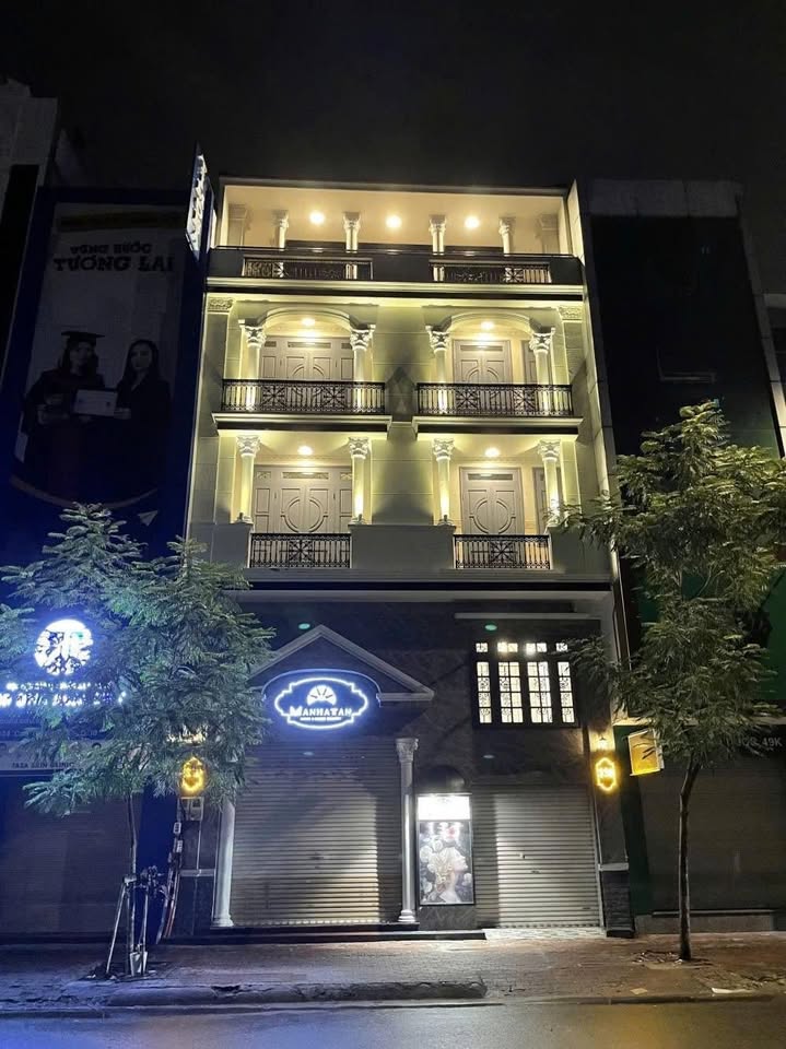 Nhà Phố Cao Thắng Q10 133m² - Mặt tiền kinh doanh đắc địa!