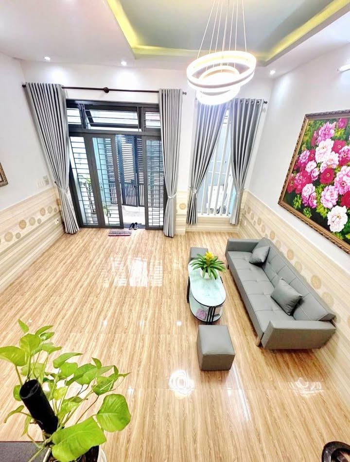 Nhà Quận 12 67m² - Ngang 5m, Sẵn sàng ở ngay, sổ hồng công chứng!