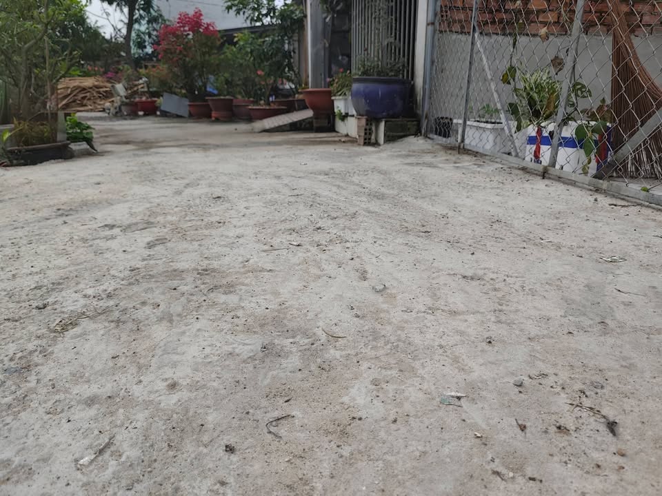 Nhà riêng Hóc Môn 100m² giá 1.75 tỷ - Sổ hồng sẵn!