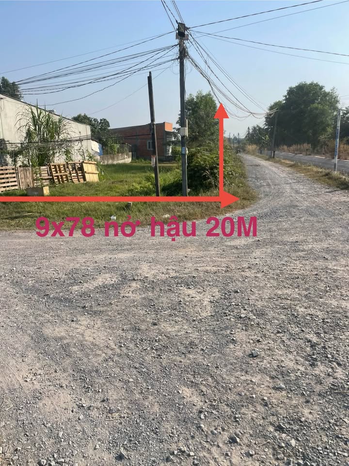 Đất Góc 2 Mặt Tiền Đức Hòa, Long An - 702m² Giá Tốt 2.2 Tỷ