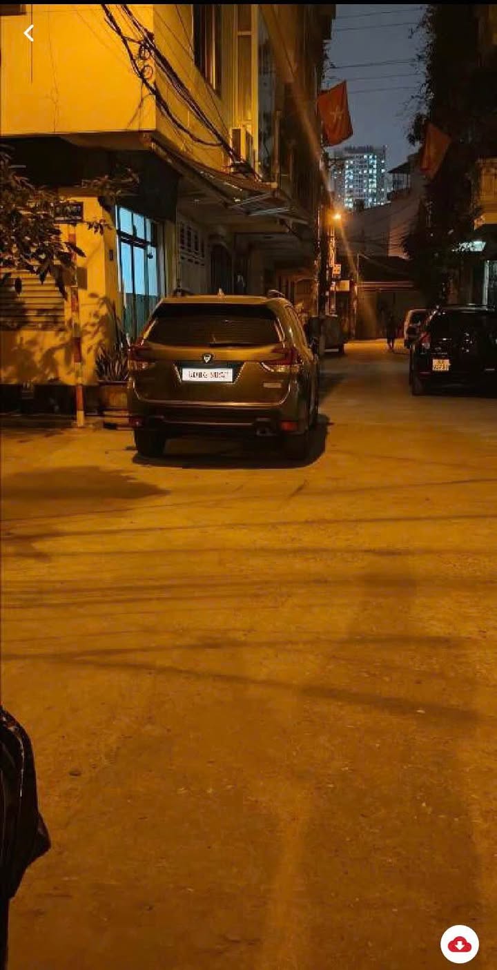 Nhà Phố Trương Định 35m² 4 tầng - Ô tô đỗ cổng, ở ngay!