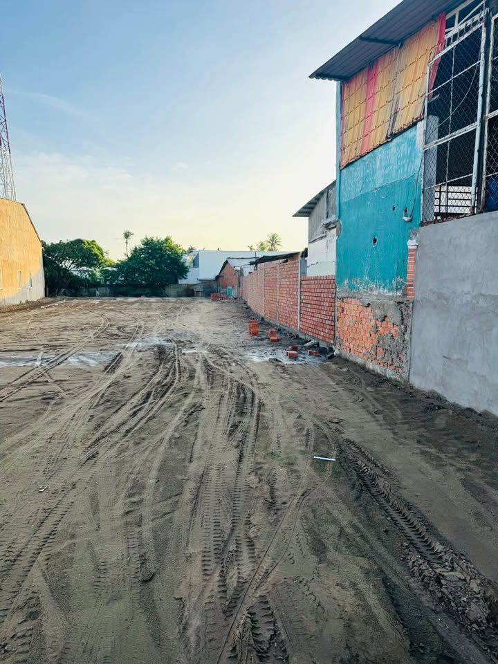 Đất Nền Mặt Tiền Trương Công Định Sóc Trăng - 886m² Thổ Cư, Ngay Trung Tâm