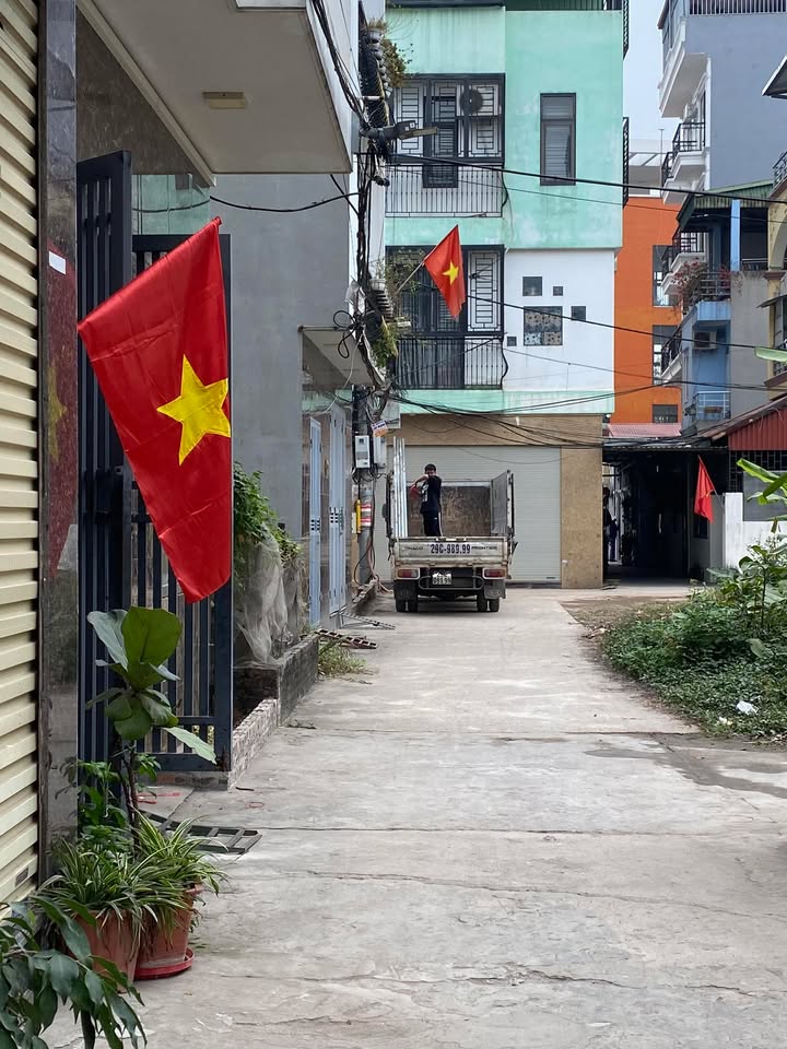 Đất nền Phúc Lợi, Long Biên 37m² - Đường to ô tô, Sổ đỏ sẵn sàng!