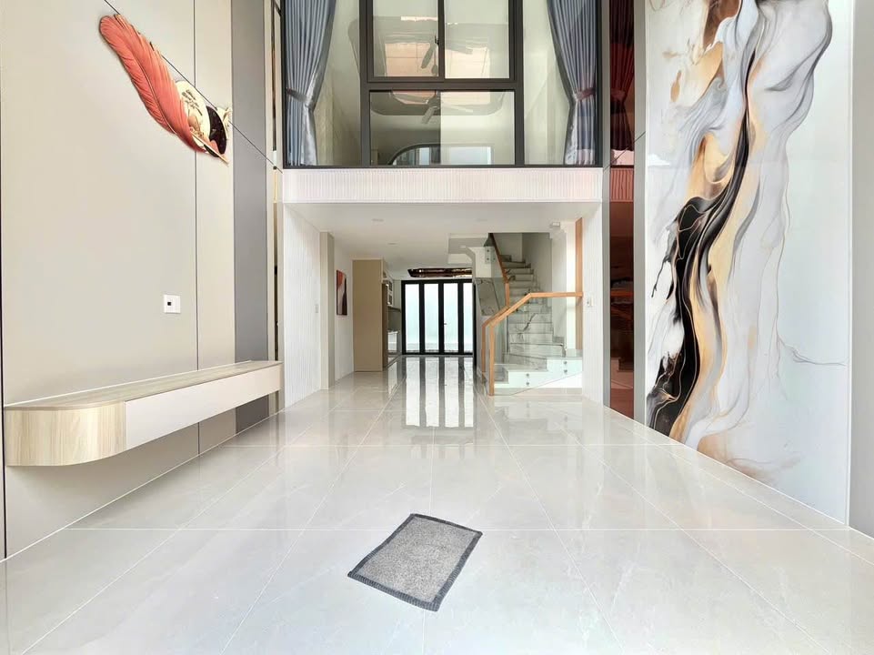 Nhà riêng Phạm Văn Đồng 55m² giá 10 tỷ - Ô tô vào tận nhà!