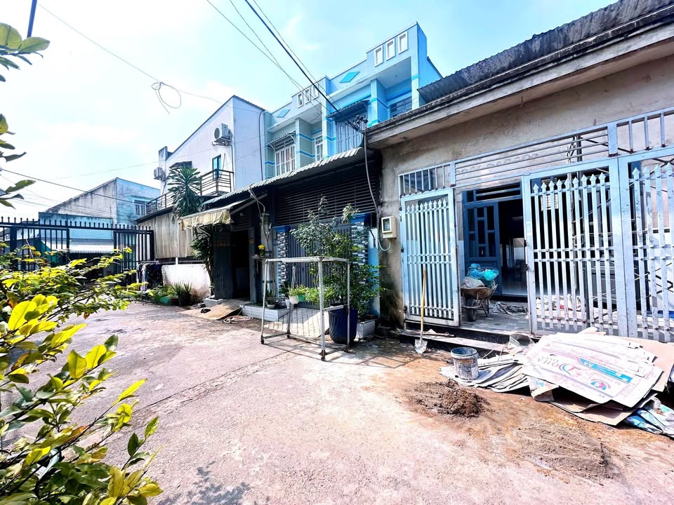 Nhà Hóc Môn 115m² Sổ Hồng Riêng - Giá Tốt 3.98 Tỷ