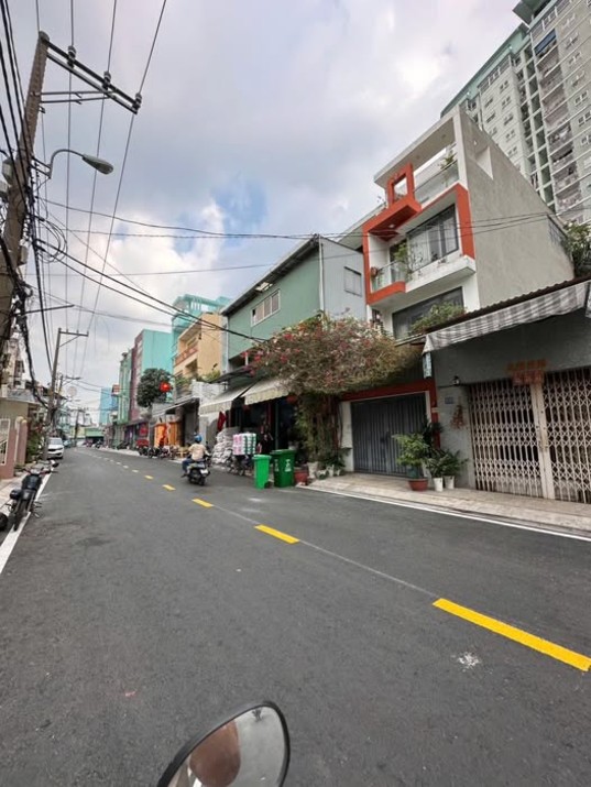 Nhà Phố Hẻm Kinh Doanh 72m² 4 Tầng, 87 Tô Hiệu, Tân Phú - Giá Tốt TL