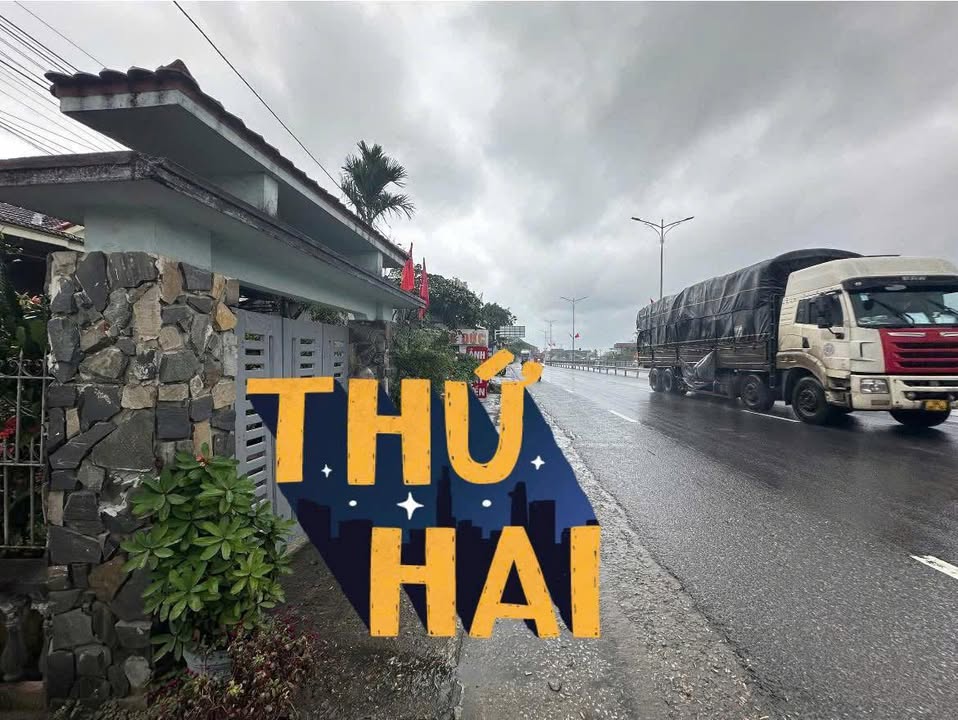 Bán nhà mặt tiền QL1A Lộc An 375m² hơn 4 tỷ - Kinh doanh đỉnh!