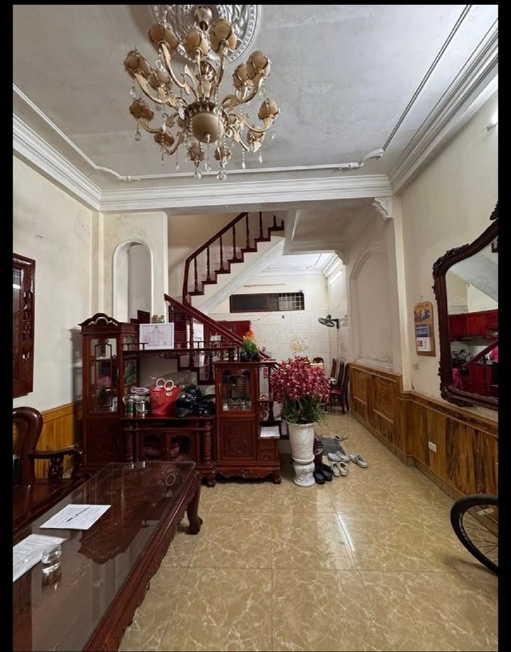 Bán nhà phố Yên Lãng Đống Đa 50m² giá 13.8 tỷ - Vị trí đẹp sẵn sàng ở ngay!