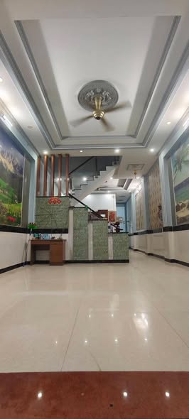 Nhà 100m² 3PN Dĩ An - Sân Xe 7 Chỗ, Gần Nhà Thờ Bình An