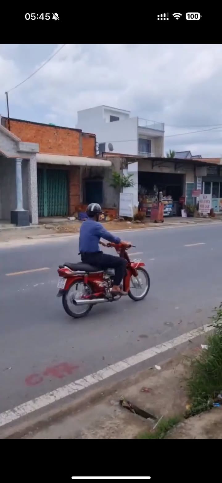 Nhà Cấp 4 Long An 240m² - Vị trí đắc địa, kinh doanh sầm uất!