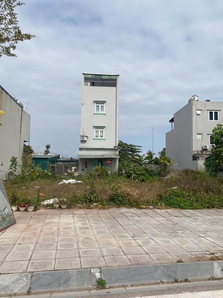 Bán Đất TĐC Hải Hòa, Móng Cái 94m² - Hướng Tây Nam, Vỉa Hè 5m