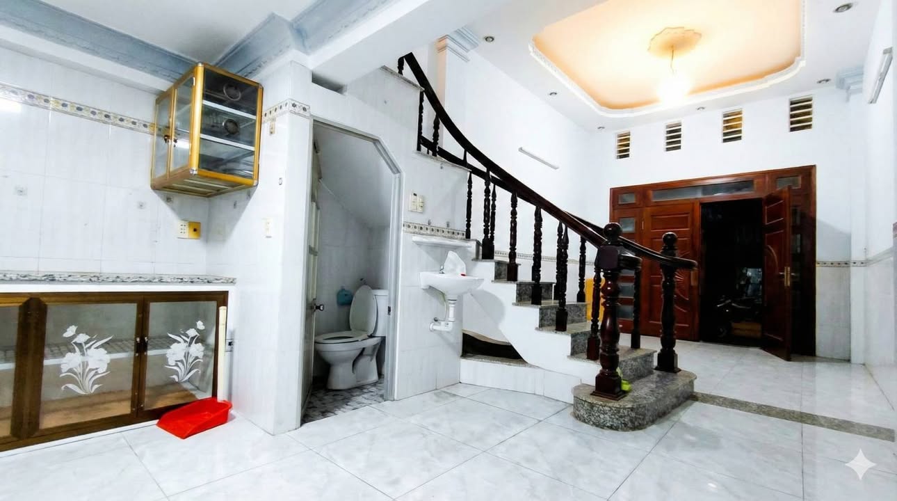Nhà 42m² Thoại Ngọc Hầu, Tân Phú – 3 Tầng, 3PN, Sẵn Ở Ngay!