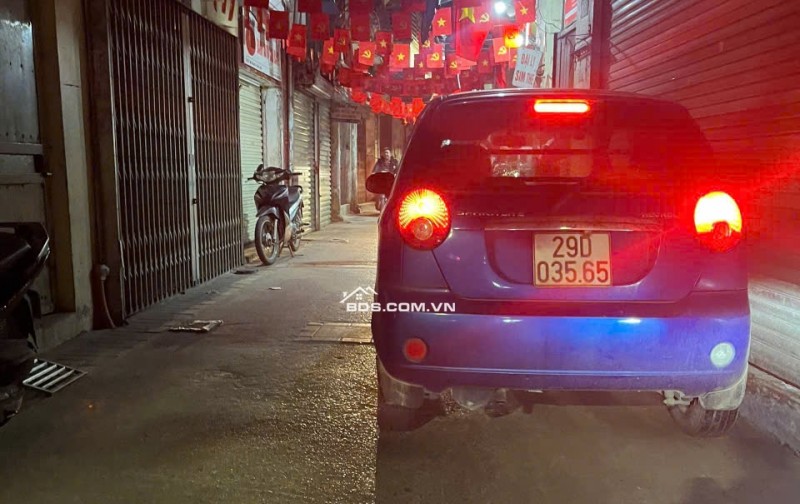 Nhà Lô Góc 7 Tầng Thang Máy Đội Cấn - 60m², Dòng Tiền 1.2 Tỷ/Năm