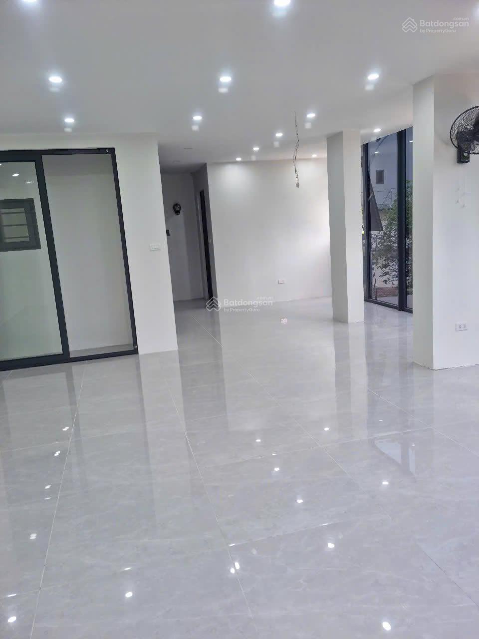 Biệt thự Dương Nội 180m² - Mới tinh, full nội thất, giá 27 triệu/tháng