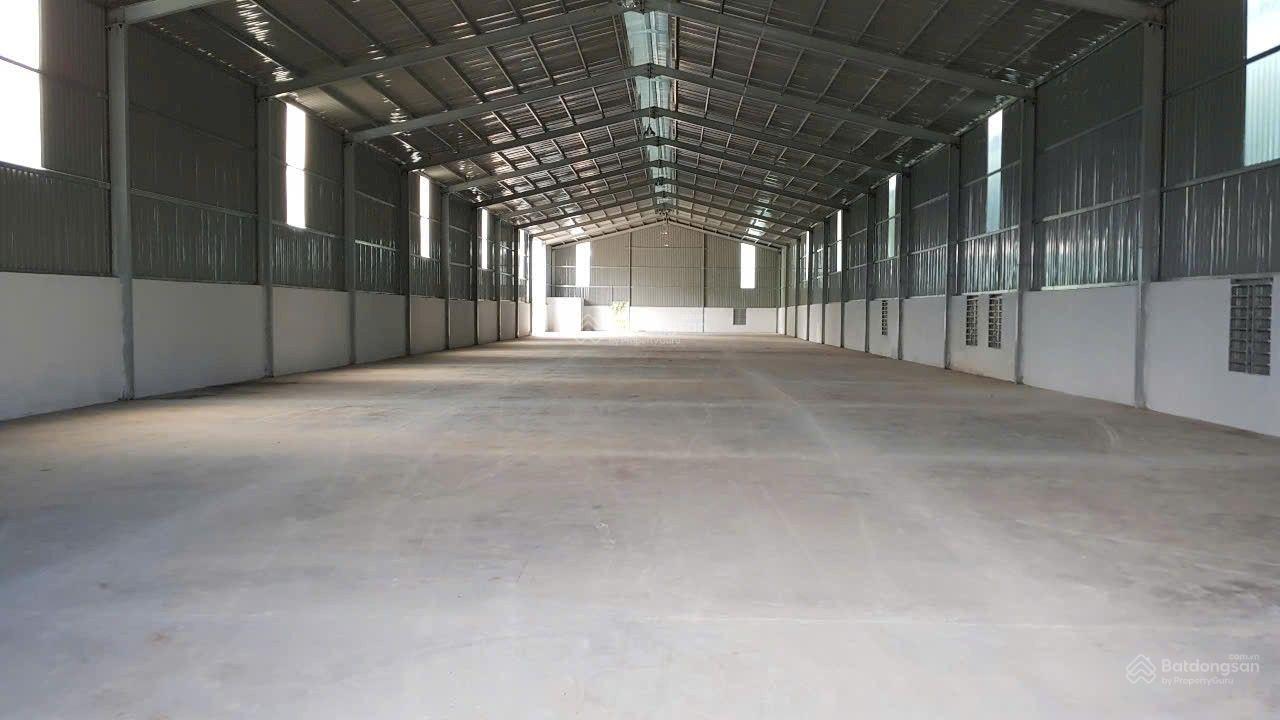 Kho xưởng Quận 12 1700m² - Đường xe công Container thoải!