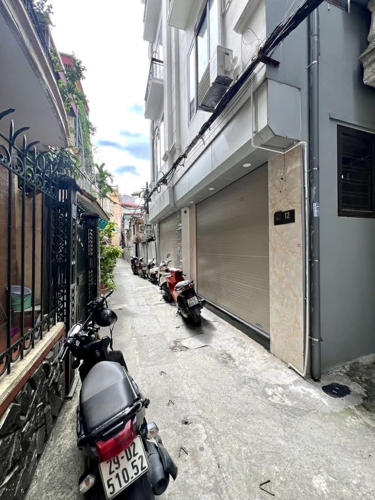 Nhà Riêng Phố Đồng Nhân 48m² giá 10 tỷ - Full nội thất đẹp!