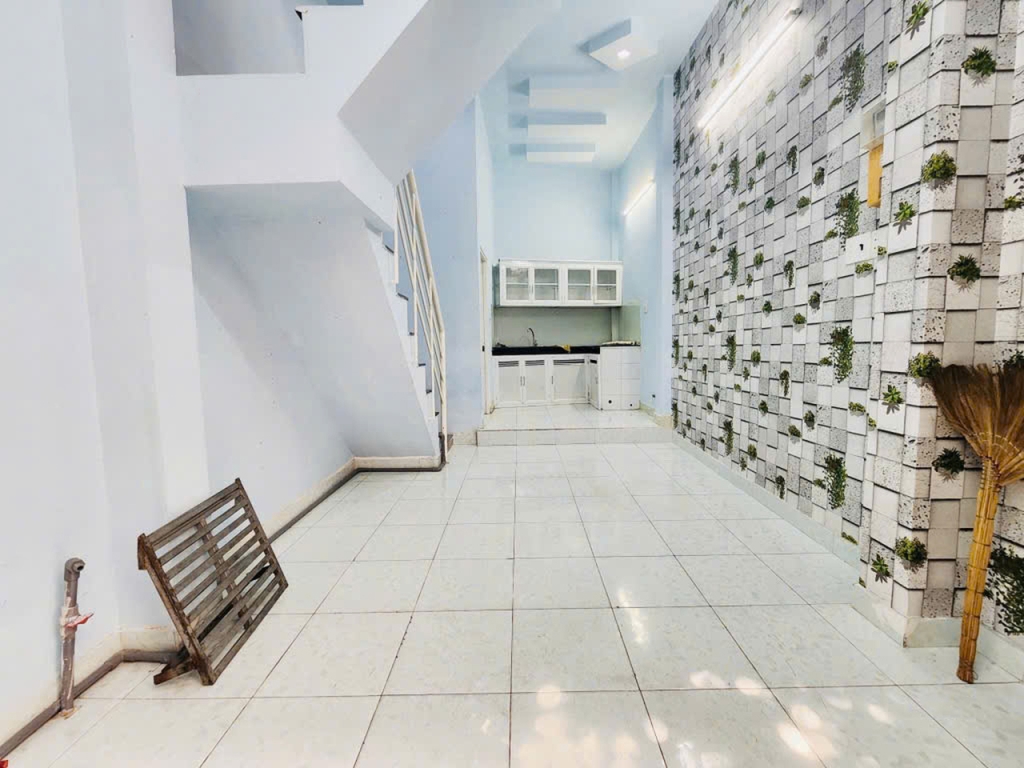 Nhà Gò Vấp 21m² chỉ 2.78 tỷ - Vuông đẹp, sẵn sàng ở ngay!