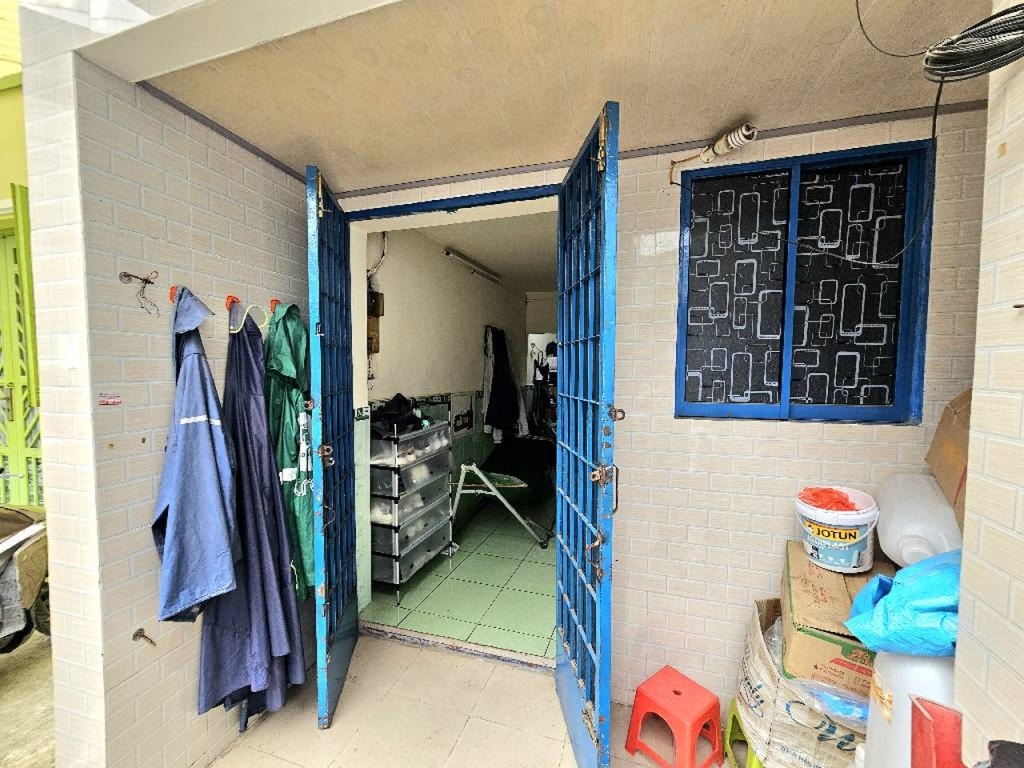 Nhà Thủ Đức 2 tầng 24m² giá 2.7 tỷ - Sẵn sàng ở ngay!