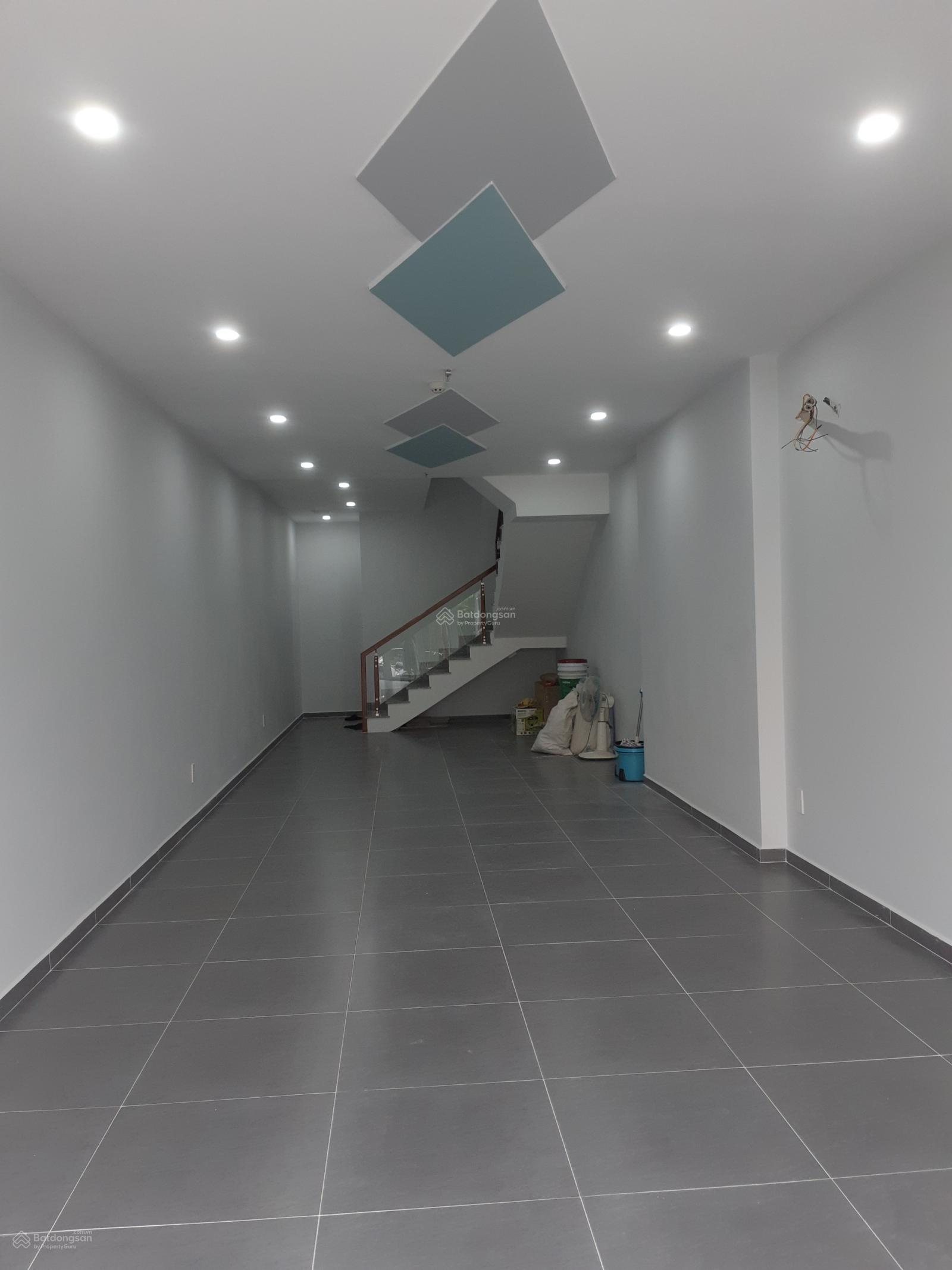 Shophouse Kinh Doanh/Văn Phòng 120m² Mặt Tiền Moonlight Boulevard, Bình Tân - Giá 14 Triệu