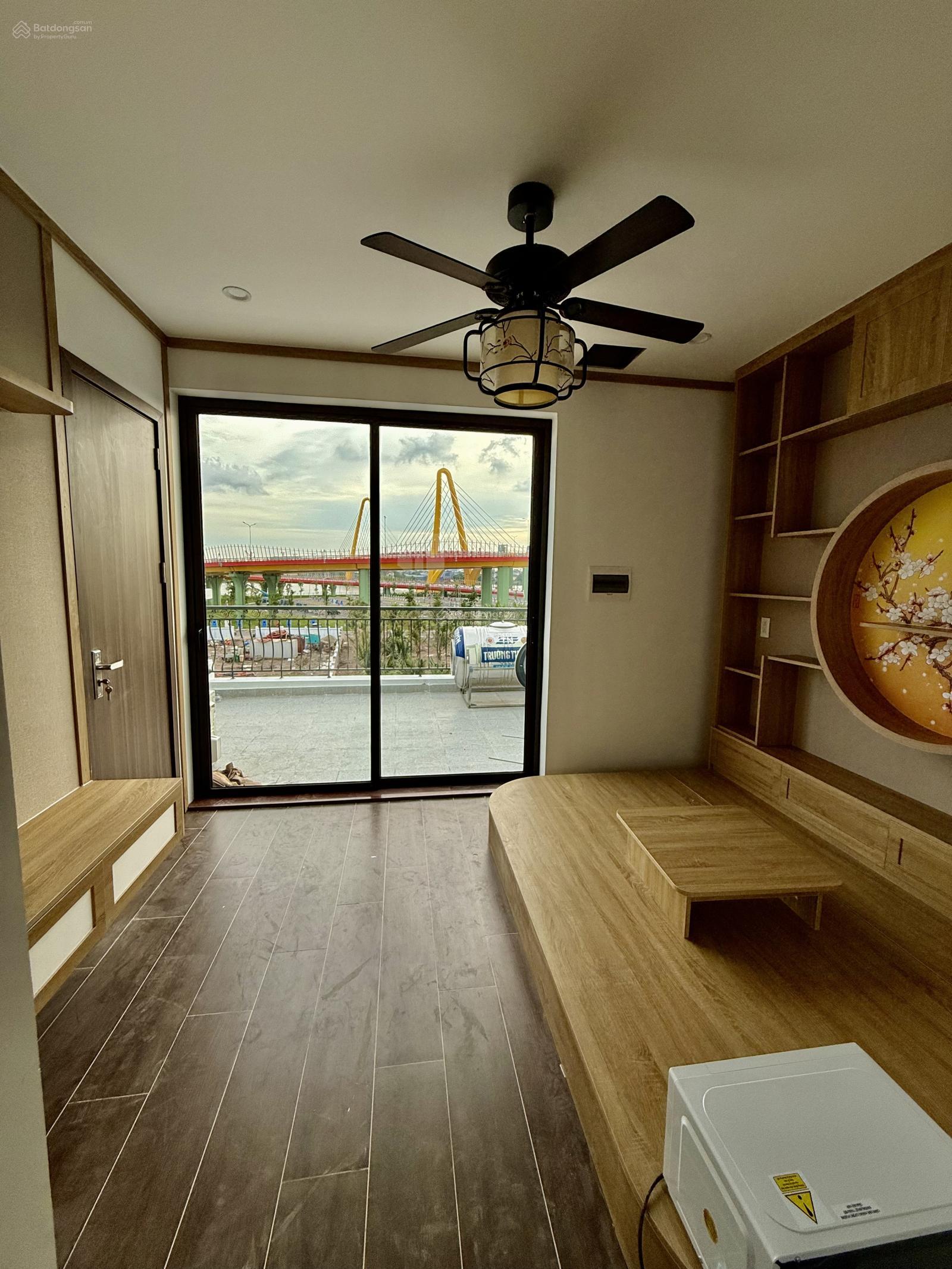 Chung cư mini Vinhomes Royal Island 30m² full nội thất cao cấp