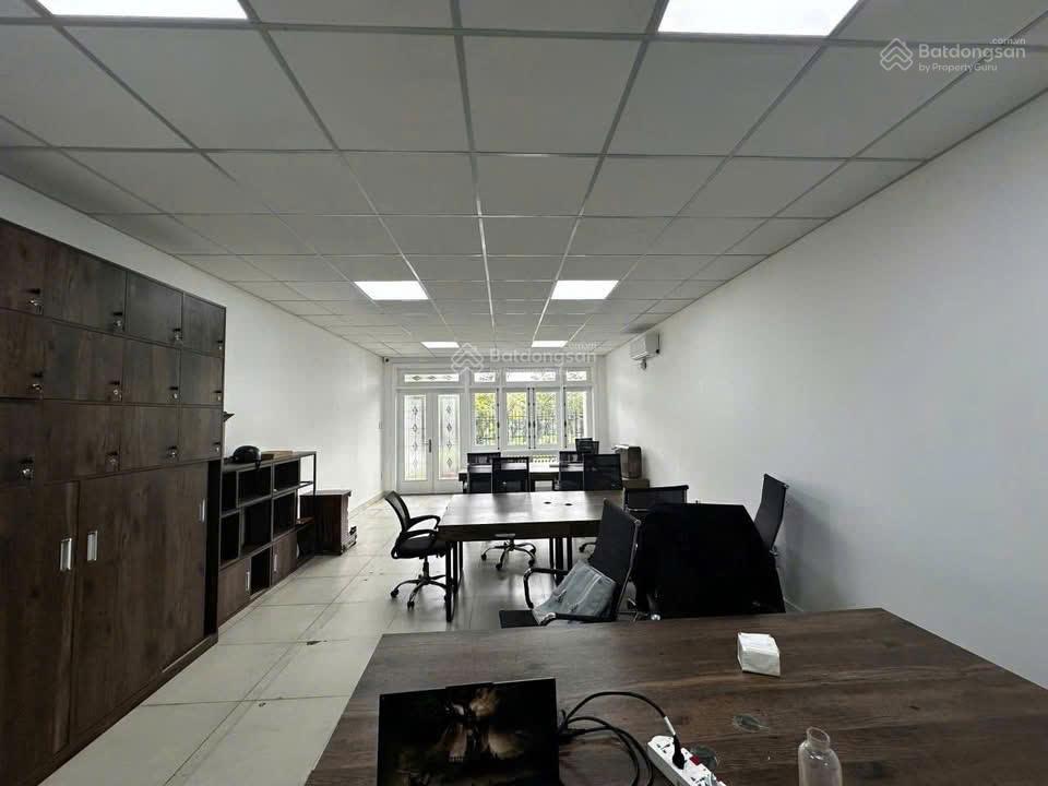 Cho thuê nhà nguyên căn P. Tân Hưng, Q7 - 102m², Kinh doanh đắc lợi