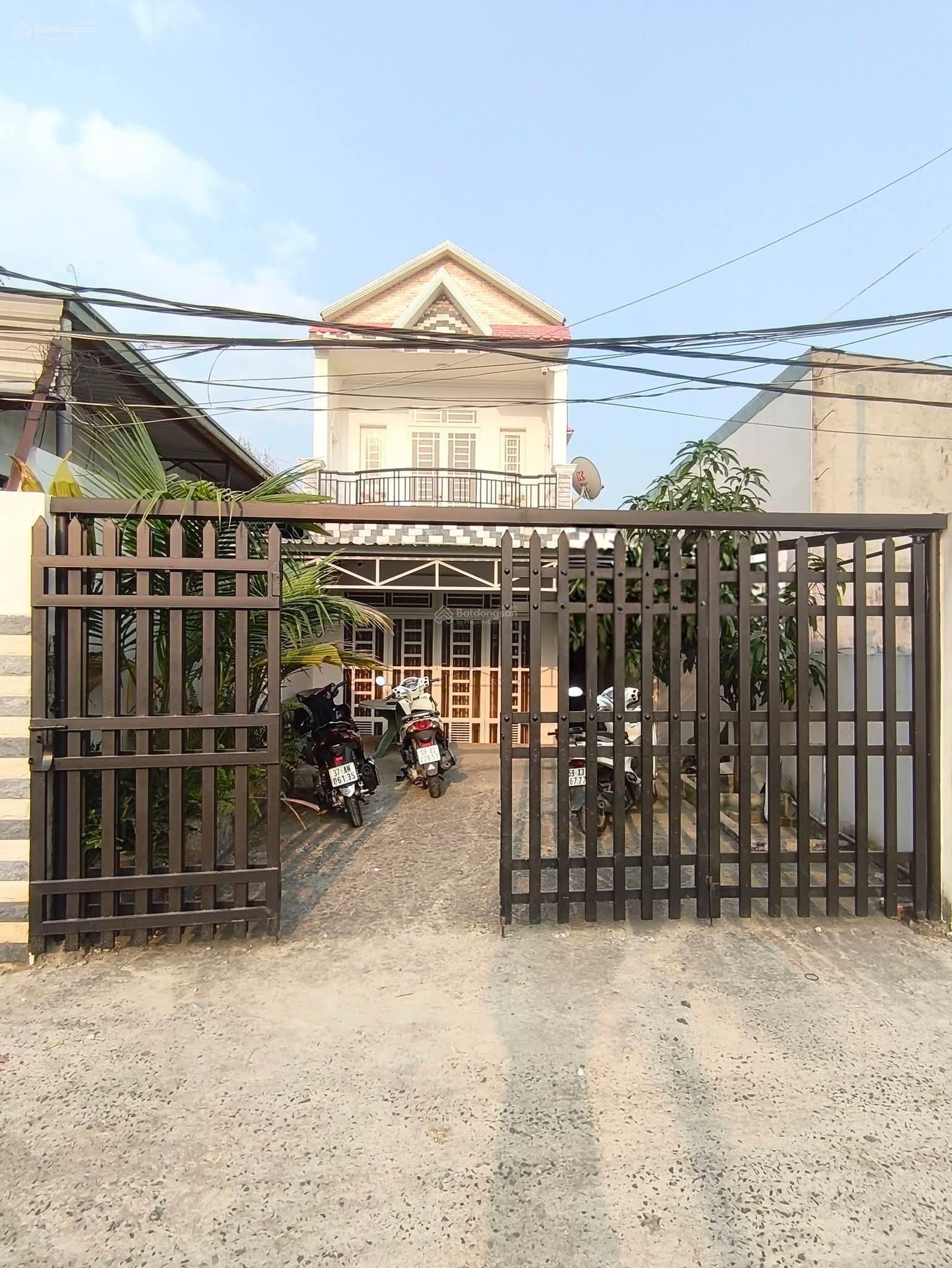 Nhà 1 Trệt 1 Lầu 3PN Hẻm Oto Linh Tây, Thủ Đức - 12 Triệu/Tháng