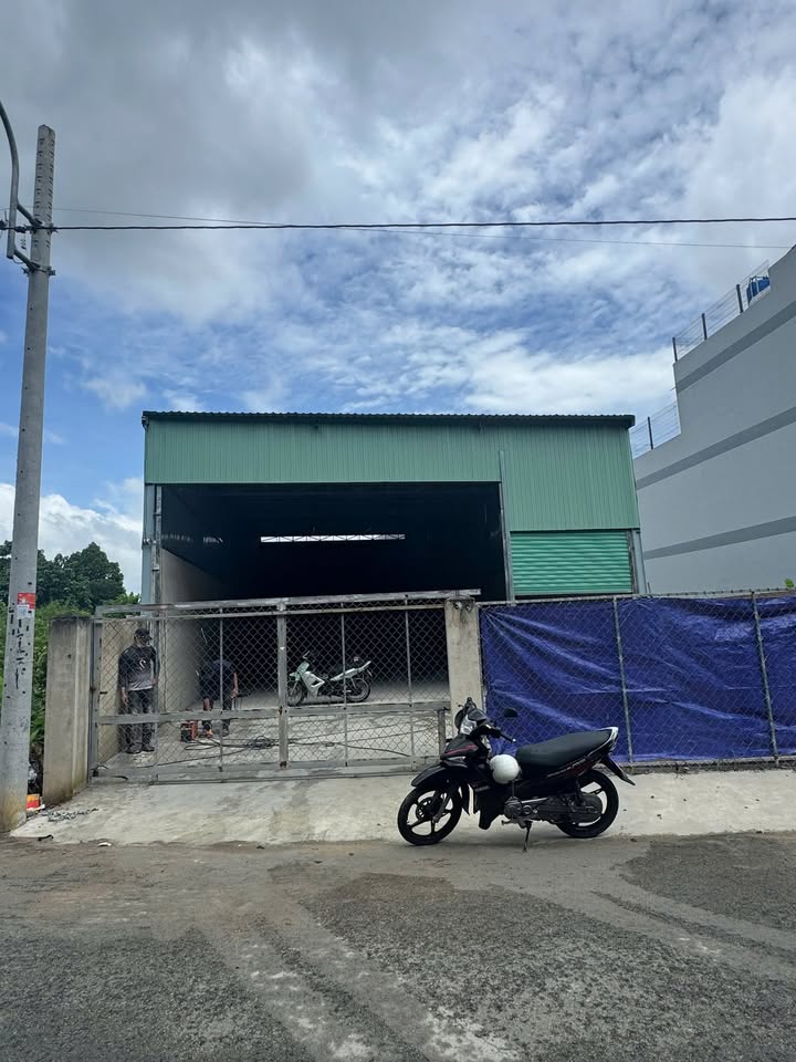 Kho Xưởng 270m² Định Hoà, Thủ Dầu Một - Gần KCN, Hoạt Động Ngay!