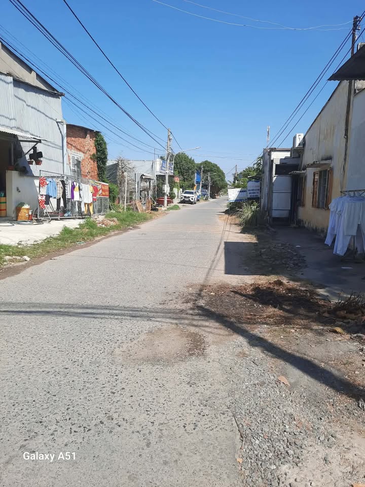 Bán đất tặng nhà Huỳnh Tấn Phát TP. Tây Ninh 176m² - Sổ đỏ chính chủ