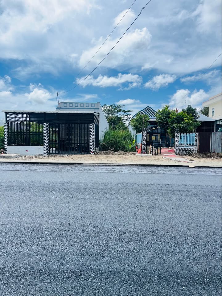 Đất nền đường Tôn Đức Thắng P5 Cà Mau 100m² giá 3 tỷ - Sổ đỏ chính chủ