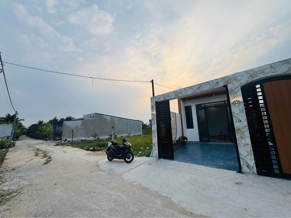 Nhà Phường Mỹ Phong, Mỹ Tho 118m² - Sổ Hồng, Giá 1.79 Tỷ