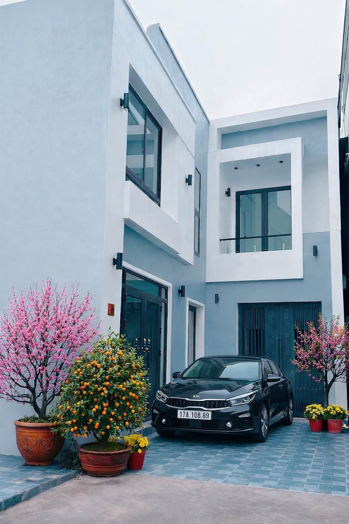 Bán nhà Cẩm Bình Cẩm Phả 60m² giá 2.25 tỷ - Ô tô vào tận nhà!