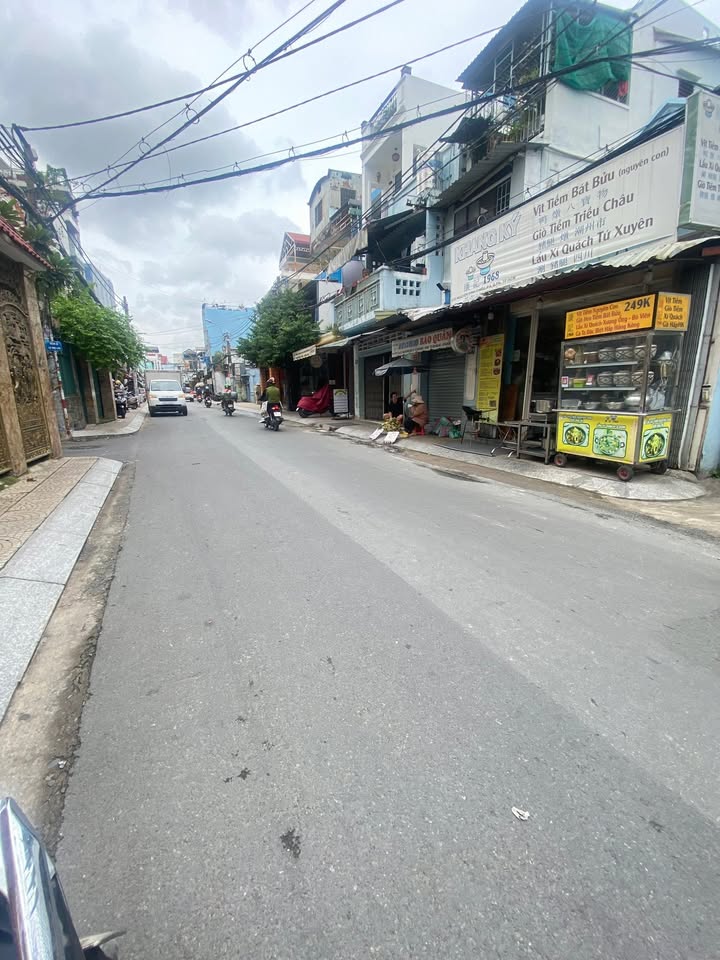 Nhà Phố Nguyễn Đình Chiểu, Phú Nhuận 133m² - Mặt tiền kinh doanh đắc địa!